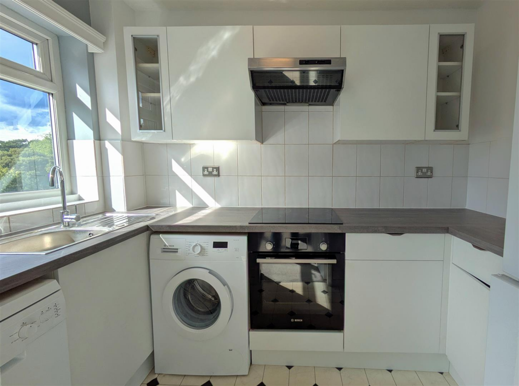 5 Kitchen