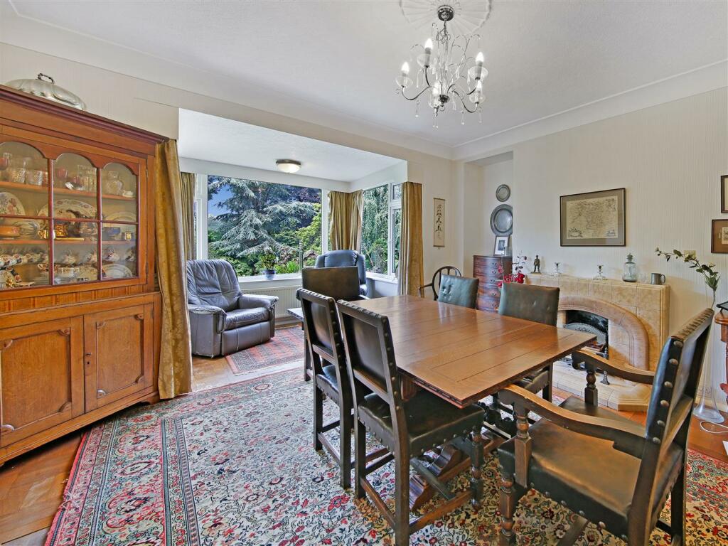 Dining Room.jpg