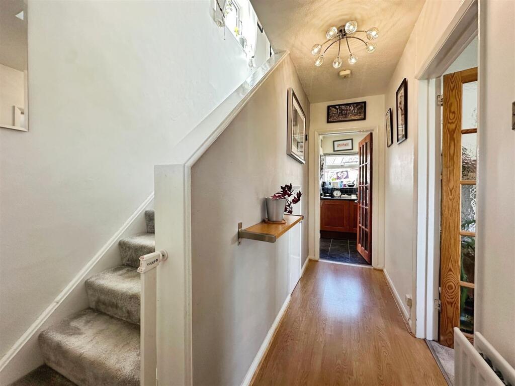 56faee67--489E-A593-CB4DEC19581D-25515-0000096EEF8