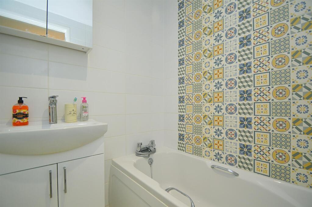 resizedBathroom.jpg