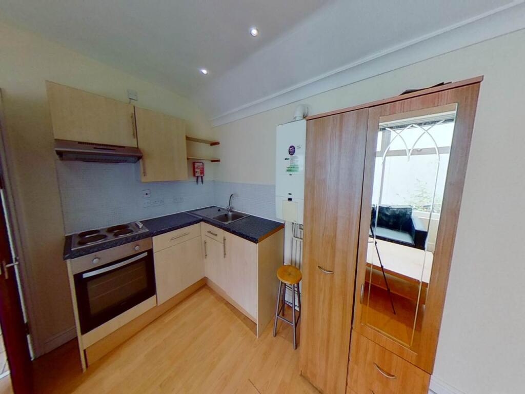 F3-33-Woodville-Road