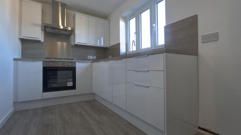 Briars Green Kitchen