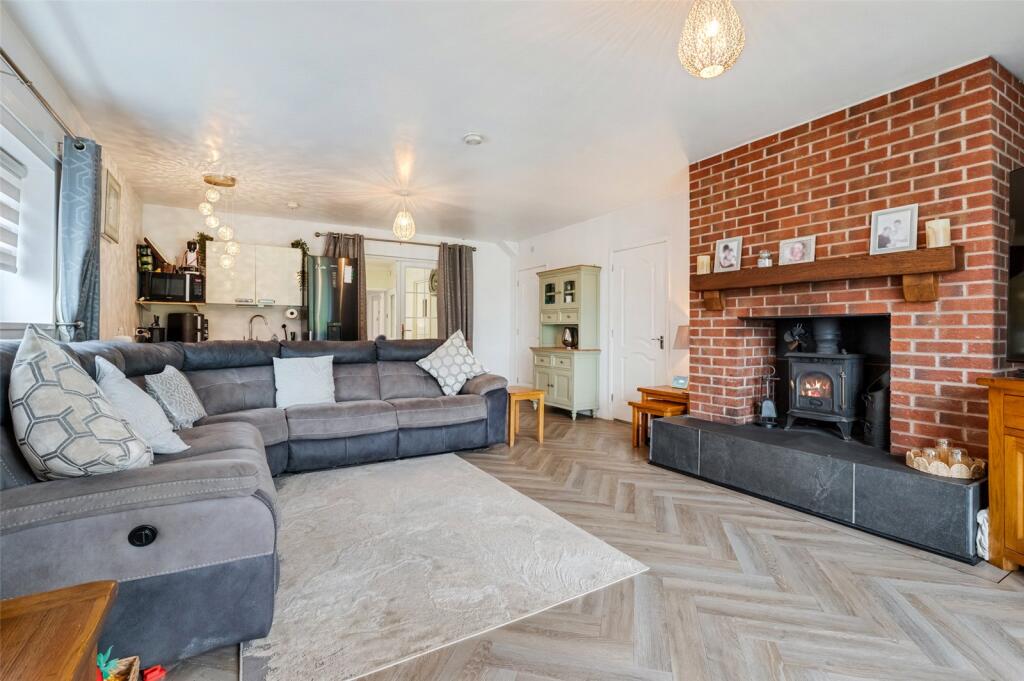 Drawing Room/Sitting