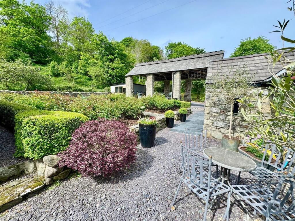 PHOTO-2025-05-18-18-17-01 (21).jpg