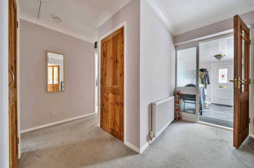 1289906-13-6824c36068cd4-ARW