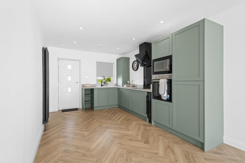 21 Riverside Gardens (40 of 100)