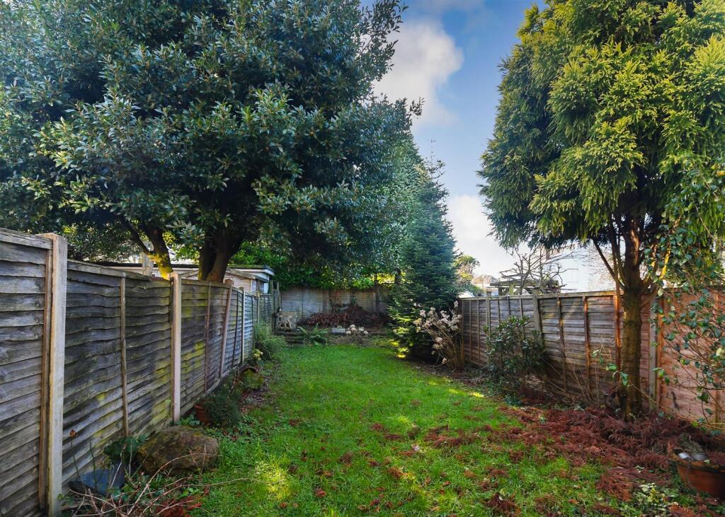 40 Westbourne Road - Garden (2).jpg