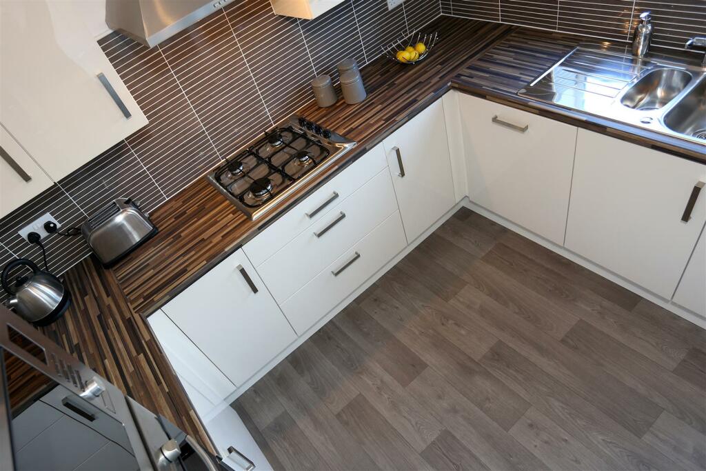 Kitchen/dining area