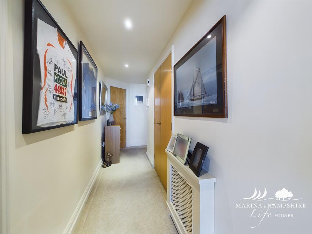 CAM03691G0-PR0032...