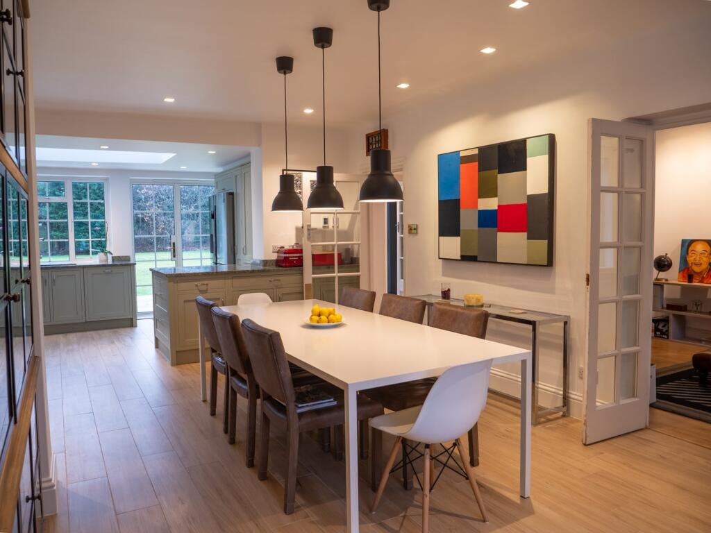 Breakfast Room 2