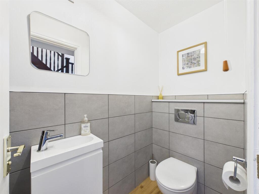 Fitted Guest Cloakroom