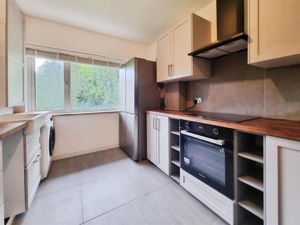 Fitted Kitchen