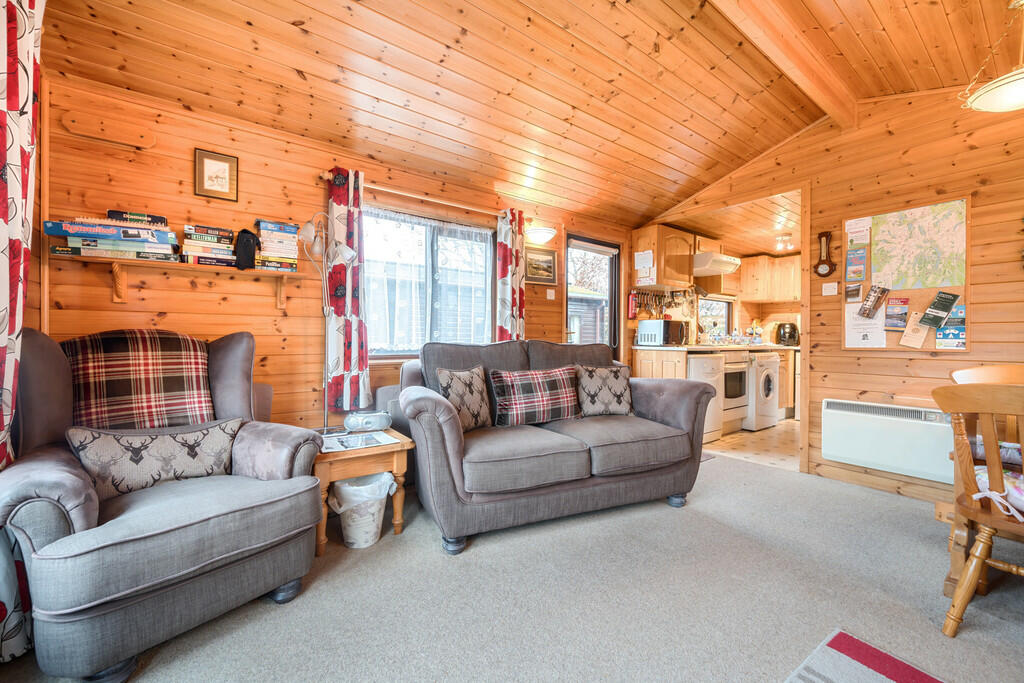 Living / Dining R...