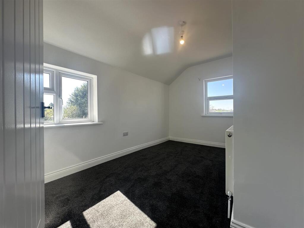 Bedroom 3 I.jpg