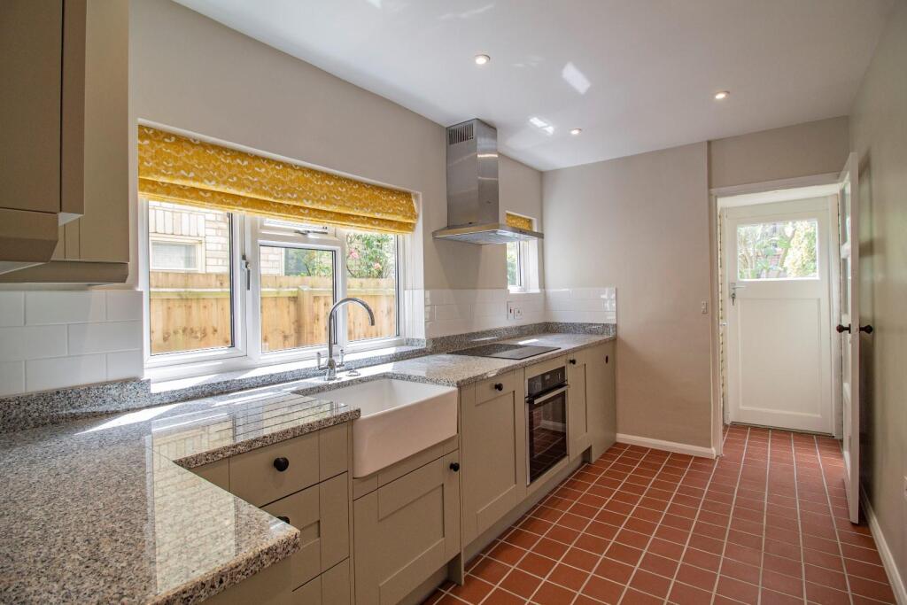 60 Guildhall Street, BSE [Kitchen] 02.jpg