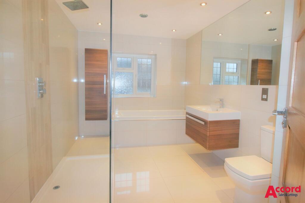 Ensuite