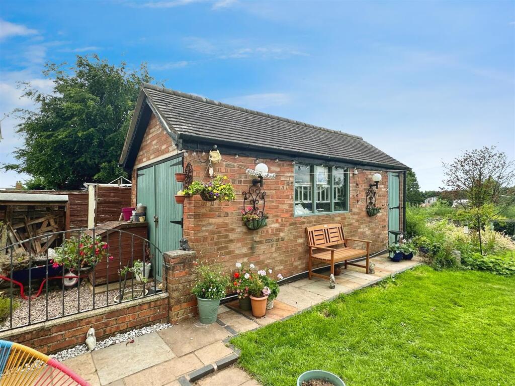 Single Garage