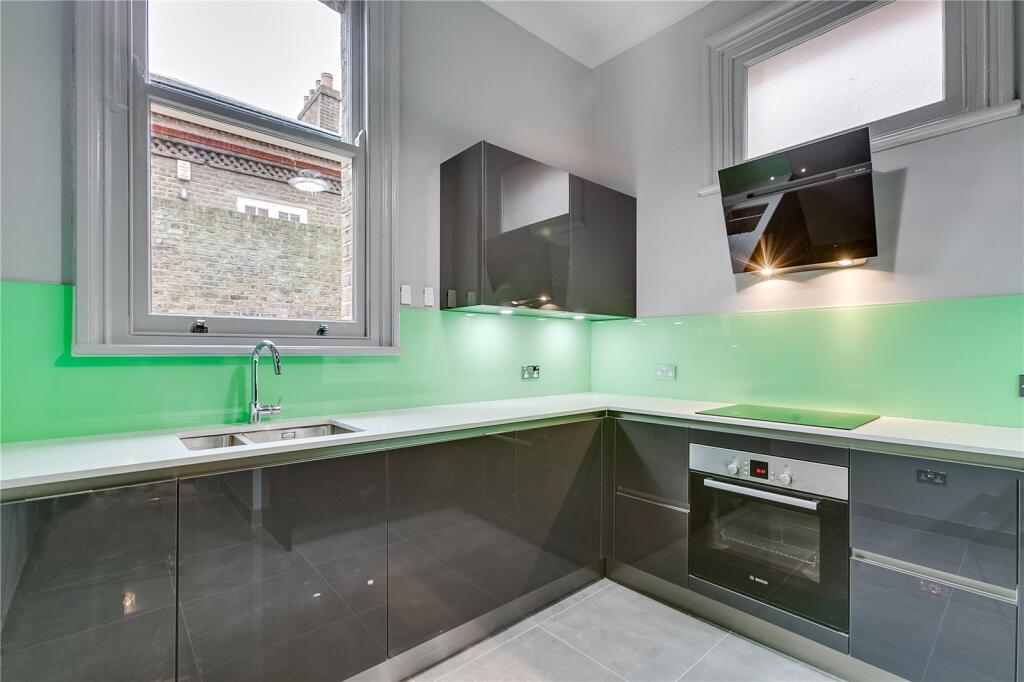 Roland Gardens, 
South Kensington, SW7