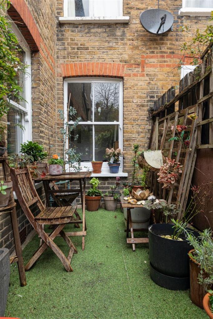 Chewton Road, E17