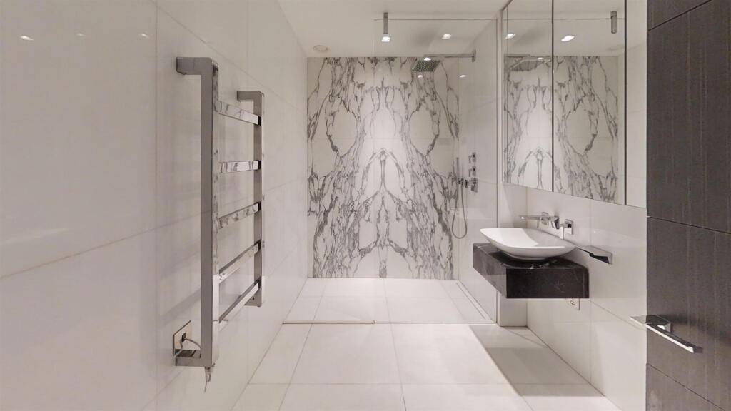 Wolfe-House-375-Kensington-High-Street-Bathroom 1.