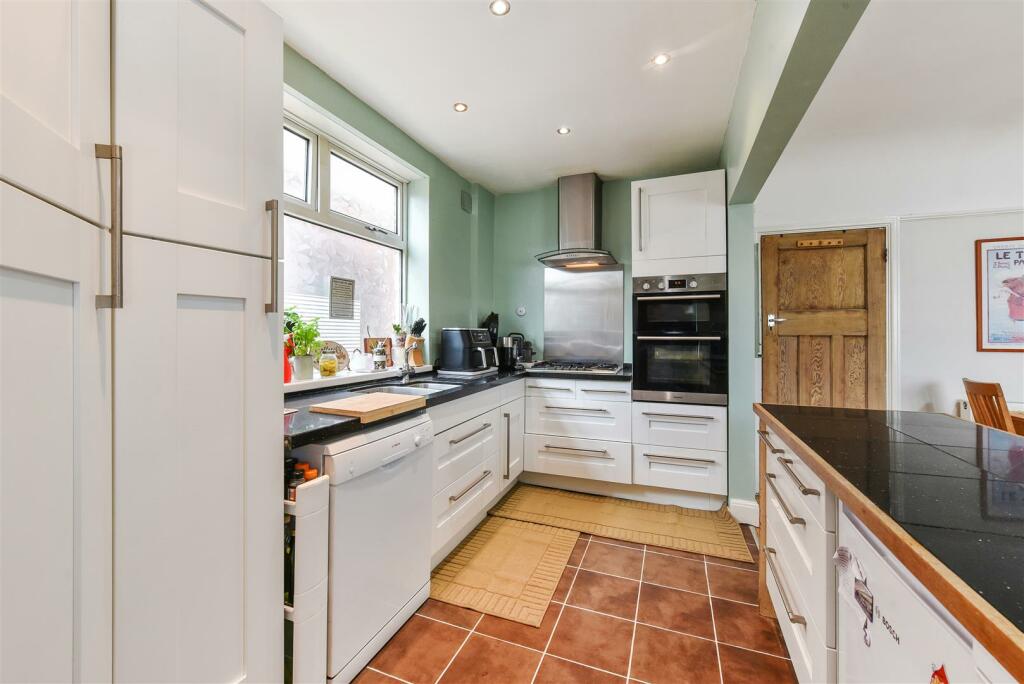 Kitchen.jpg