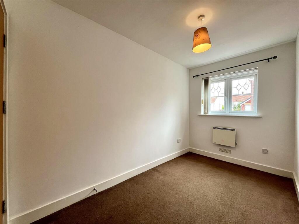 Bedroom 2 Aspect 2