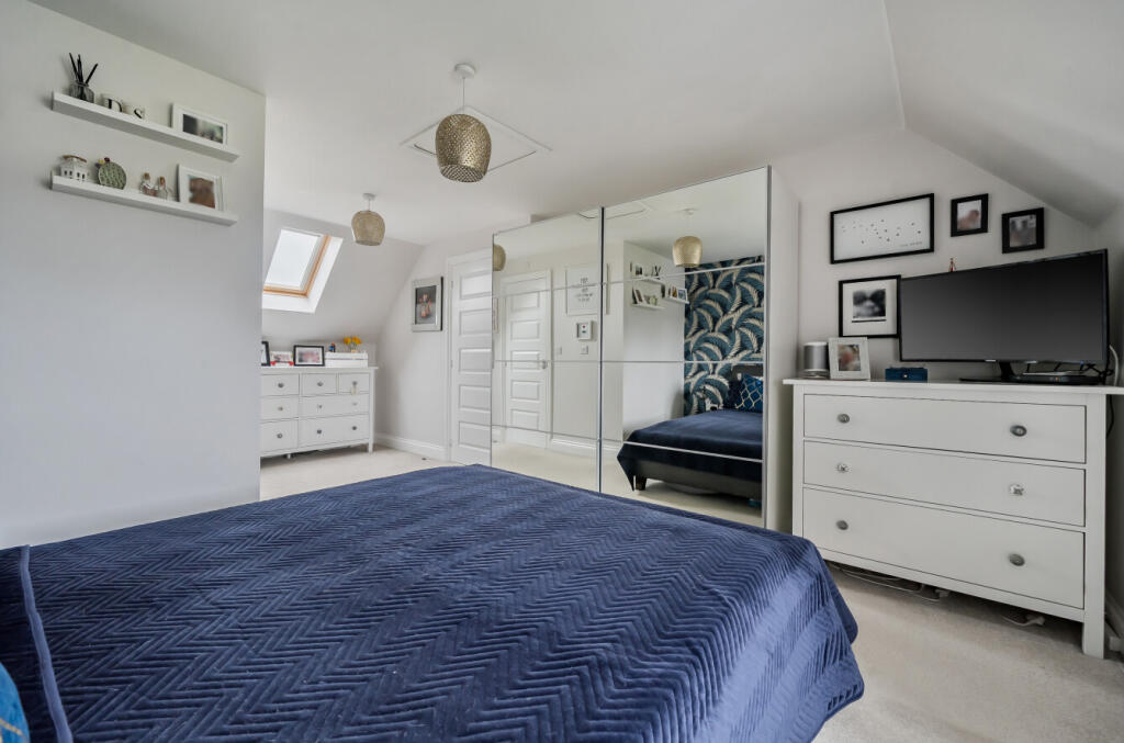 1376060-12-6911d0...