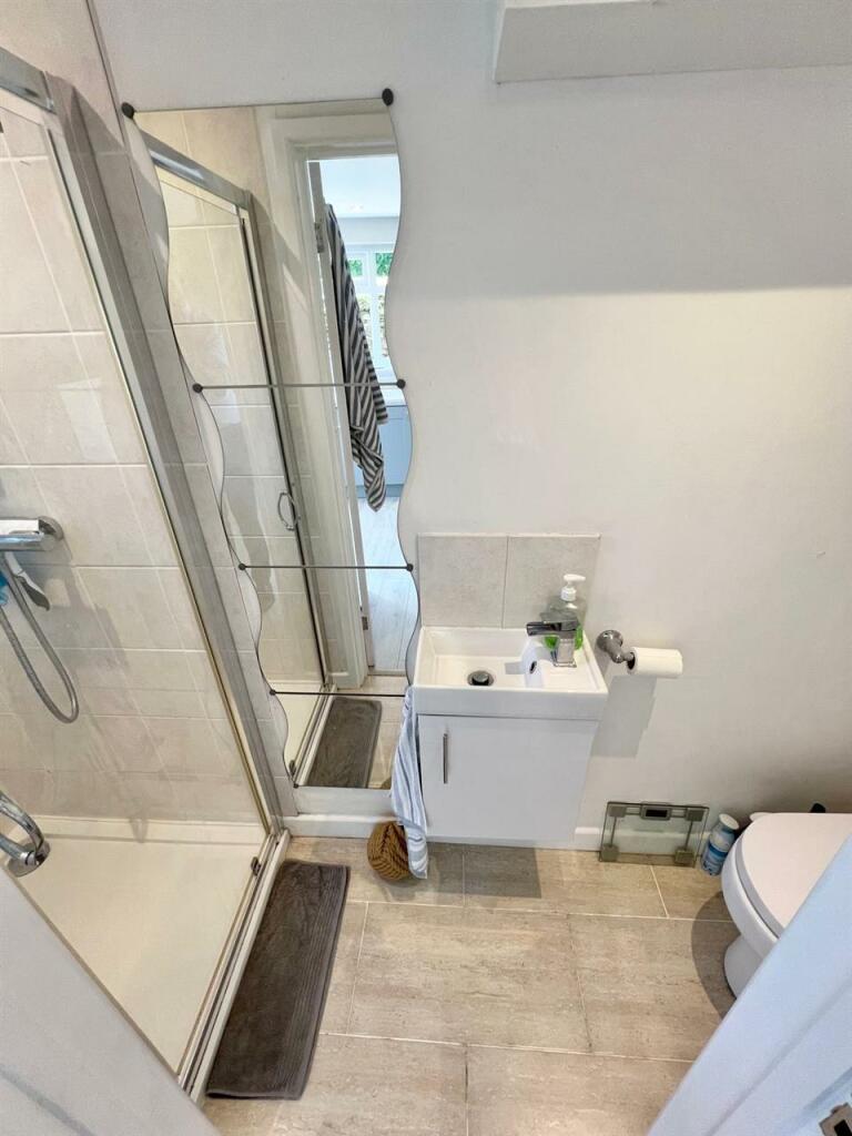 Cloakroom/ Shower