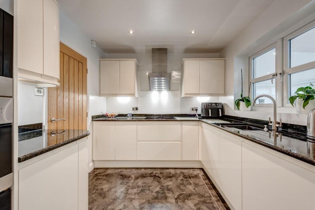 25CharltonHillRise(Interior)-14.jpg