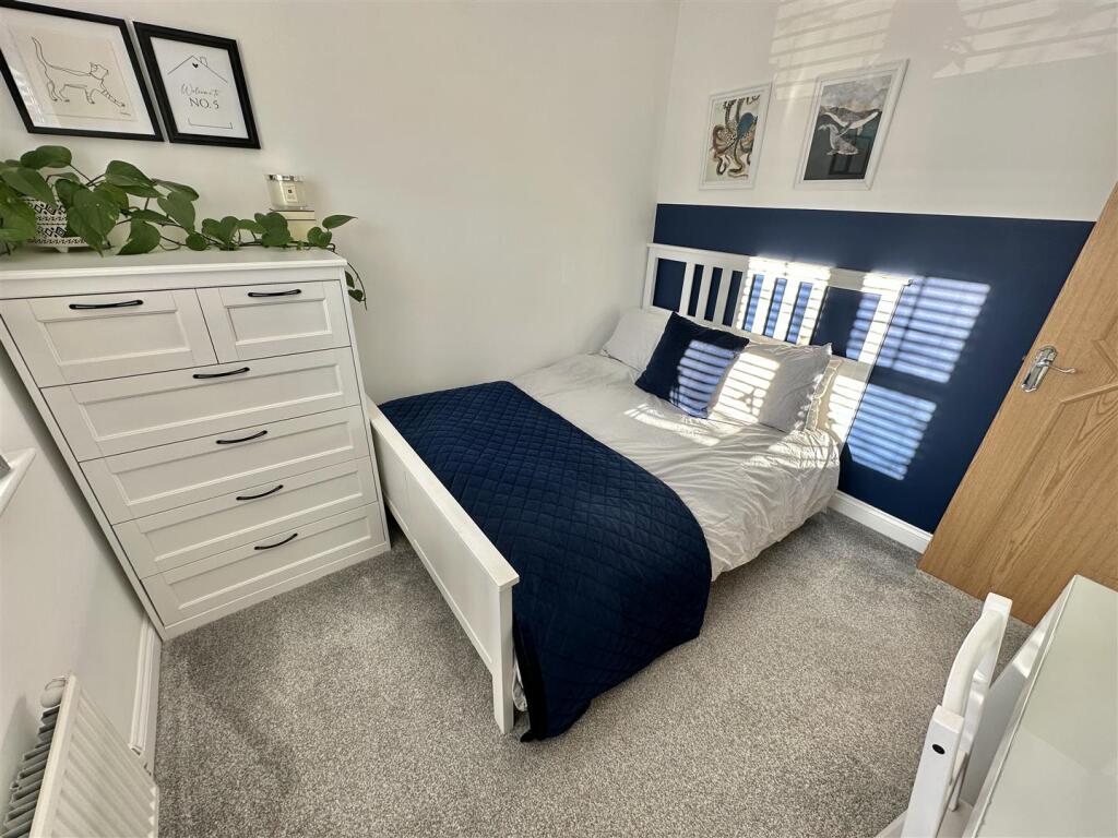 Bramleys Estate Agents - Greenfield View - Batley 