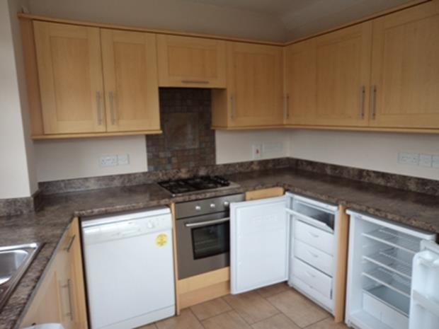 3 briar kitchen1