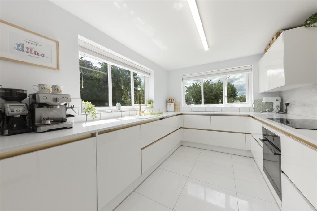 Kitchen Breakfast Room