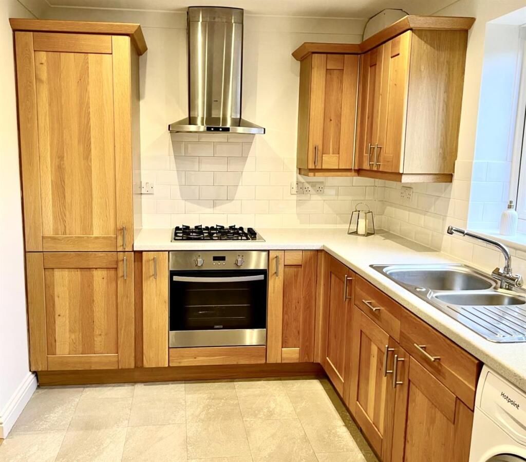 Kitchen Front facing.jpg