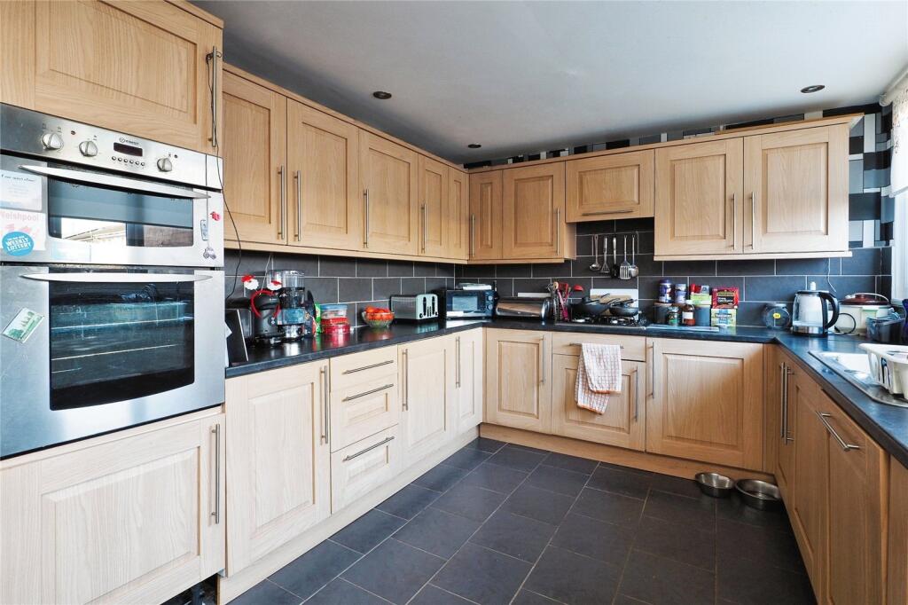 Fitted Kitchen