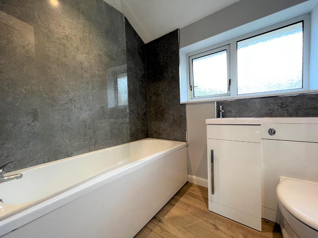 Bath 01.jpg