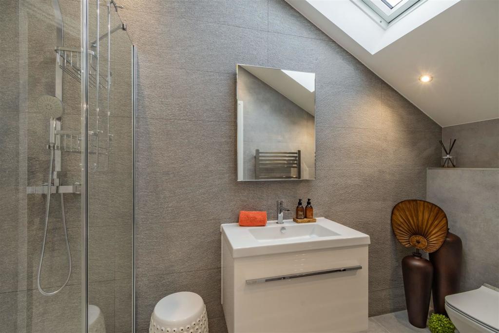 8496165-interior25.jpg