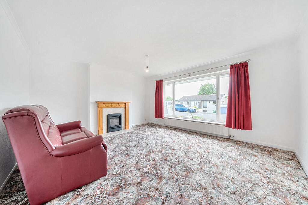 Living/Dining Roo...