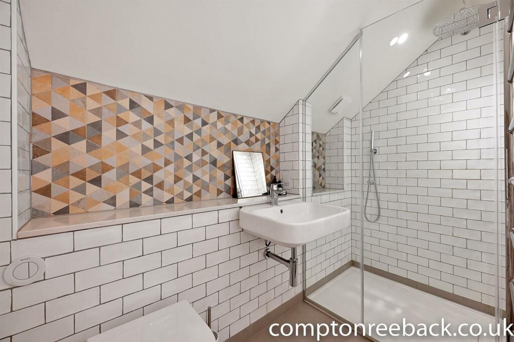 CR - 79 Morshead Mansions - Shower Room1 (1).jpg