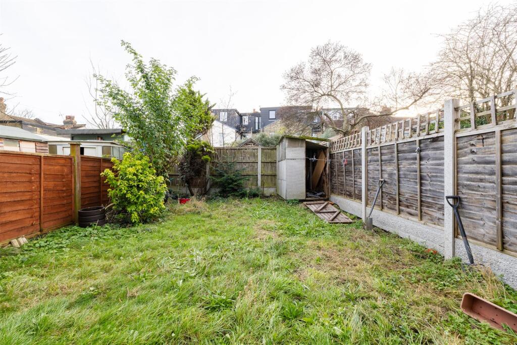 Brettenham Road, E17