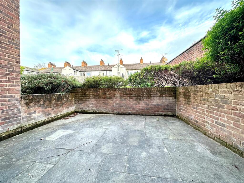 Rear yard.jpg