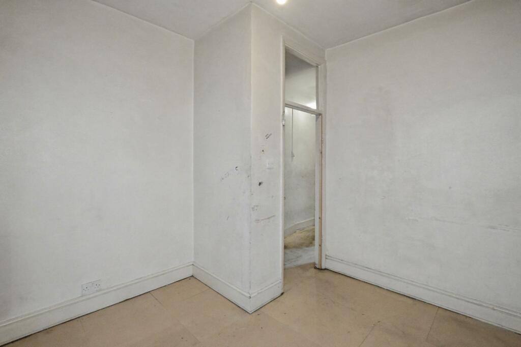 Flat A and B, 26 Stanmer Street, Battersea, London SW11 3EG