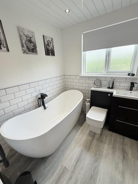33BR18.jpg