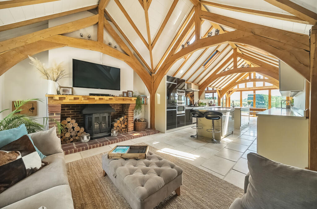 1307105-31-685457...