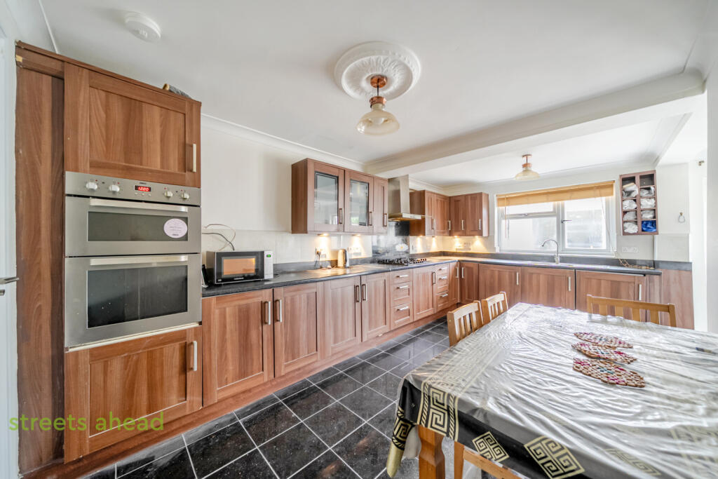 b75f3c55-8183-4a5...