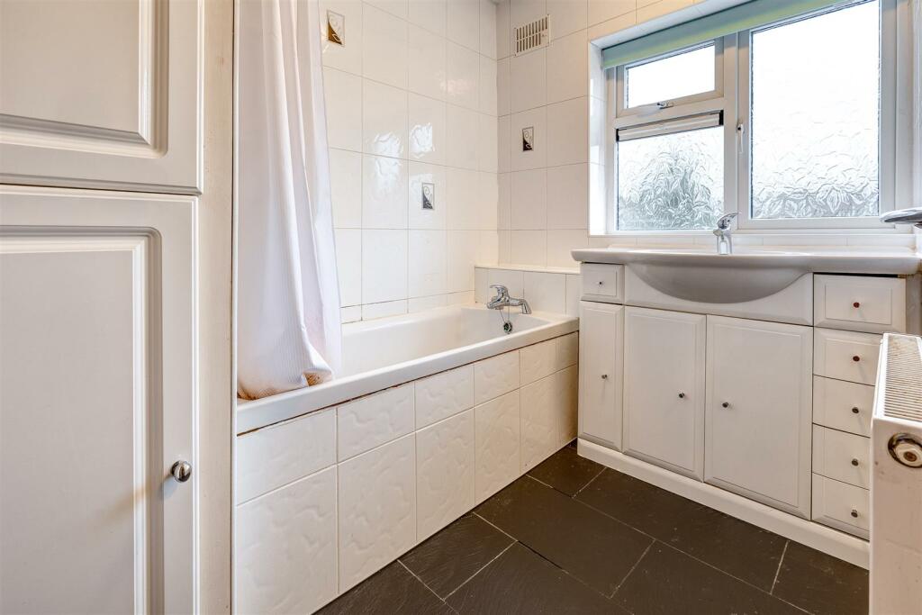 26 Hawthorn Avenue, Netherseal