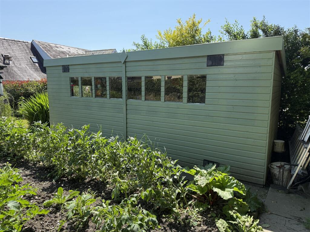 Workshop / Outbuilding