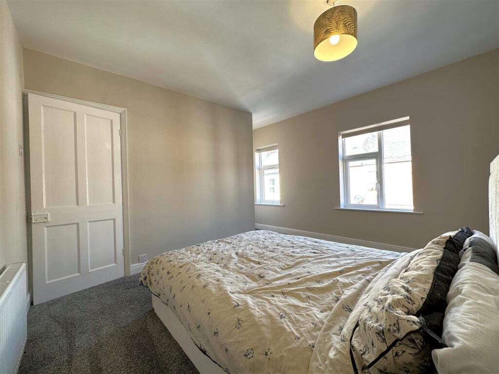 Bedroom One 558