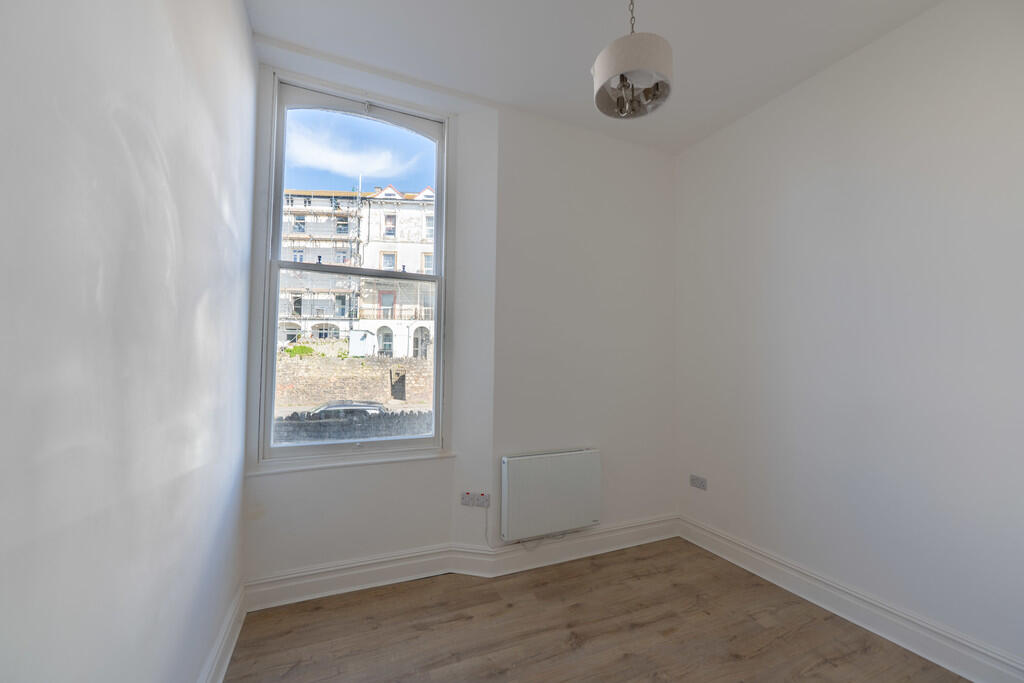 Flat 6 13-14-7