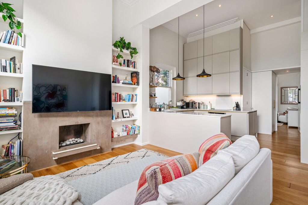 Flat C, 2 Cathcar...