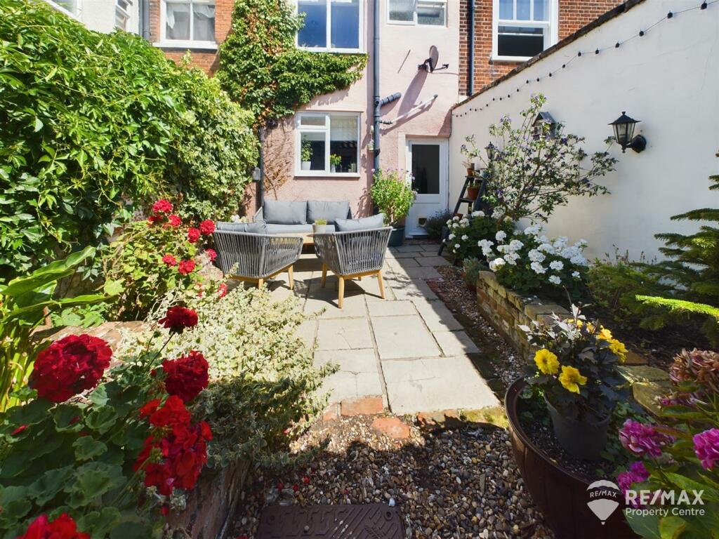 Courtyard Garden (3).jpg